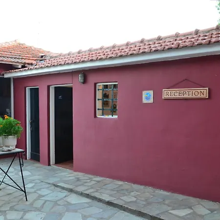 Ioli Guest house